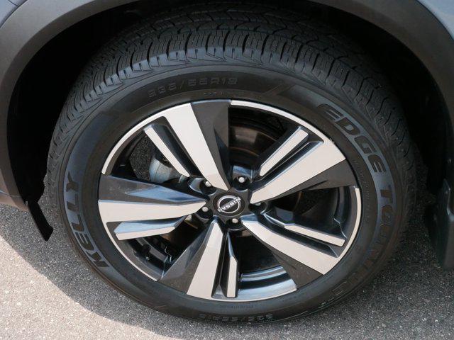 Photo of 2022 Boulder Gray Pearl Nissan Rogue