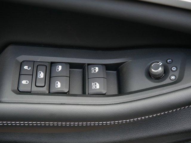 Photo of 2025 Silver Zynith Jeep Grand Cherokee