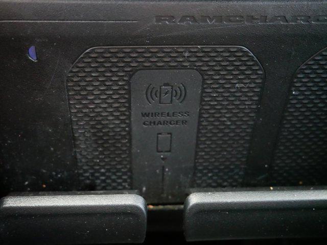 Photo of 2024 Granite Crystal Metallic Clearcoat RAM 1500