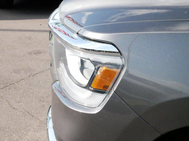 Photo of 2024 Granite Crystal Metallic Clearcoat RAM 1500
