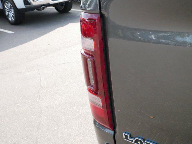 Photo of 2024 Granite Crystal Metallic Clearcoat RAM 1500