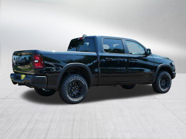 Photo of 2026 Diamond Black Crystal Pearlcoat RAM 1500