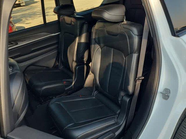 Photo of 2021 Bright White Clearcoat Jeep Grand Cherokee L