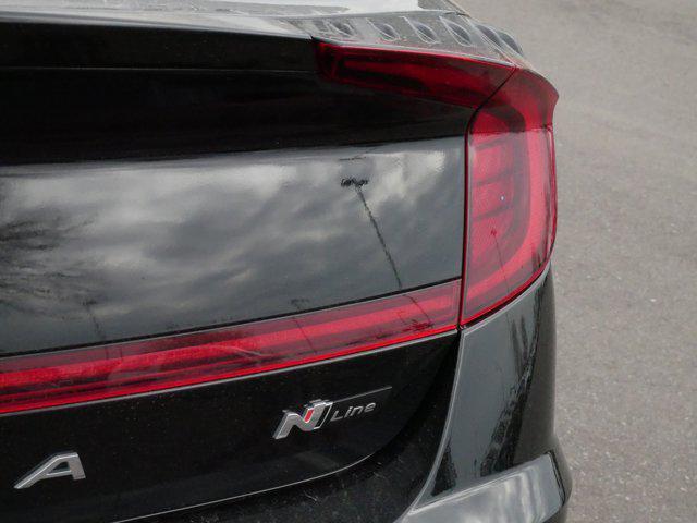 Photo of 2021 Phantom Black Hyundai SONATA