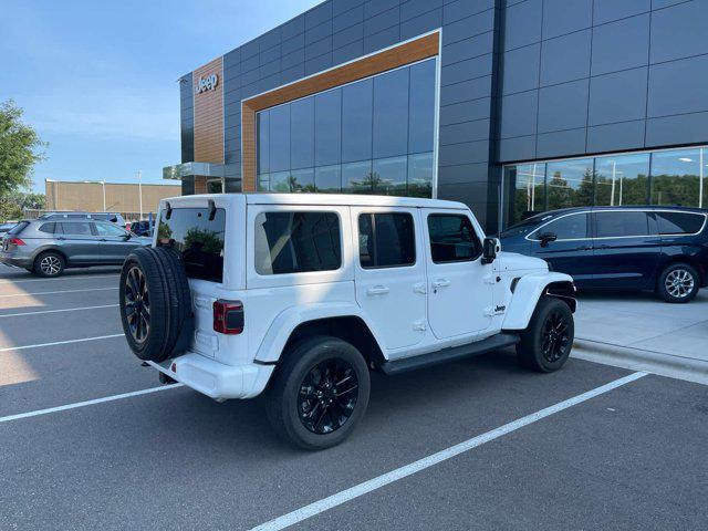 Photo of 2021 Bright White Clearcoat Jeep Wrangler Unlimited