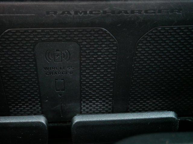 Photo of 2022 Diamond Black Crystal Pearlcoat RAM 1500