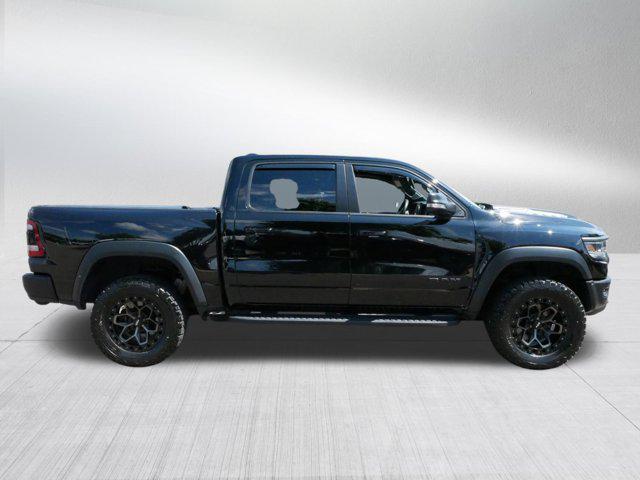 Photo of 2022 Diamond Black Crystal Pearlcoat RAM 1500