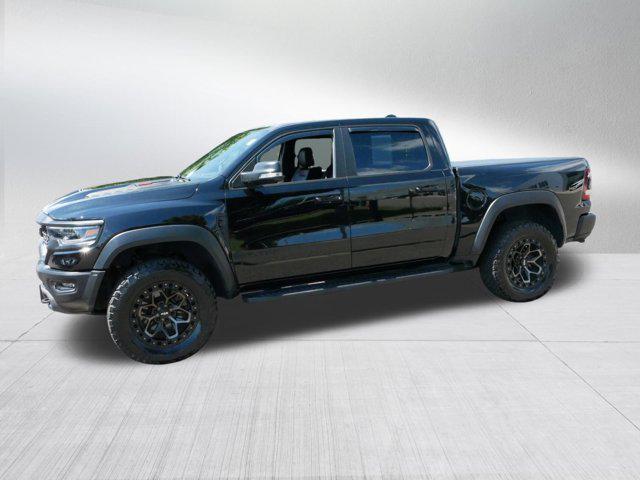 Photo of 2022 Diamond Black Crystal Pearlcoat RAM 1500