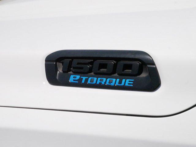 Photo of 2022 Bright White Clearcoat RAM 1500