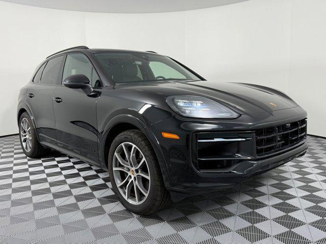 Photo of 2025 Chromite Black Metallic Porsche Cayenne