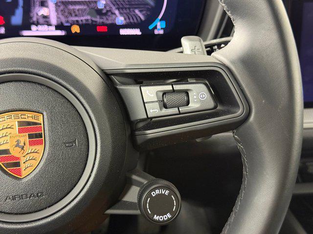 Photo of 2025 Chromite Black Metallic Porsche Cayenne
