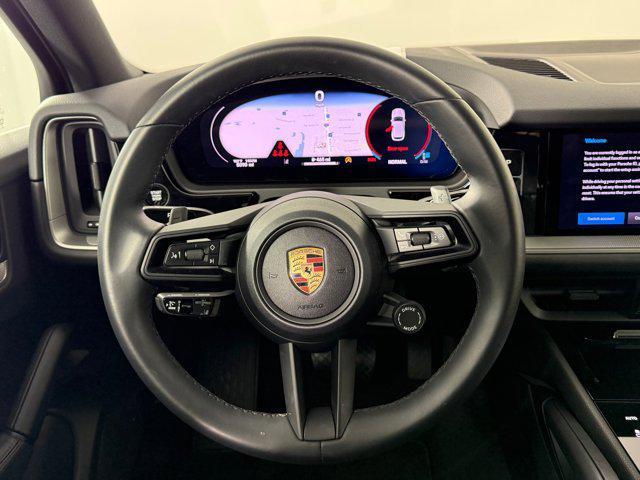 Photo of 2025 Chromite Black Metallic Porsche Cayenne