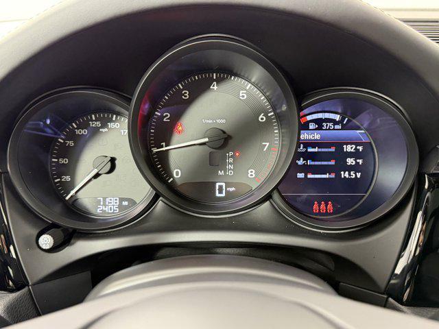 Photo of 2025 Black Porsche Macan
