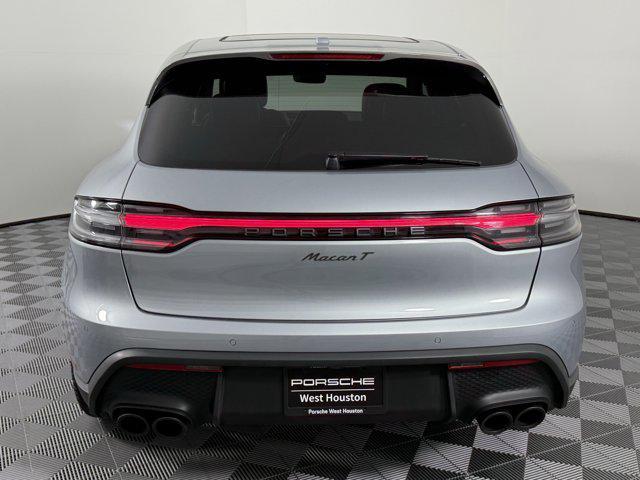 Photo of 2025 Dolomite Silver Metallic Porsche Macan