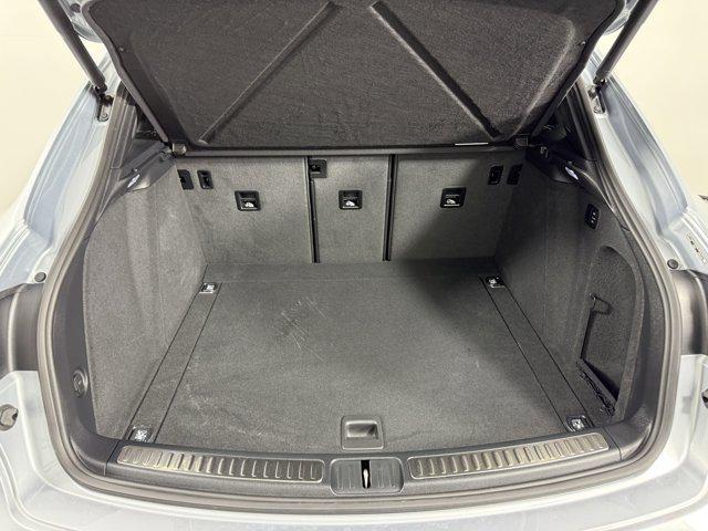Photo of 2025 Dolomite Silver Metallic Porsche Macan