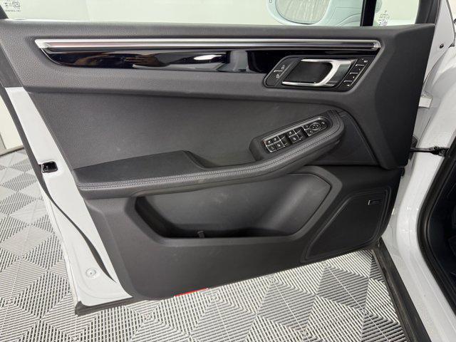 Photo of 2024 Carrara White Metallic Porsche Macan
