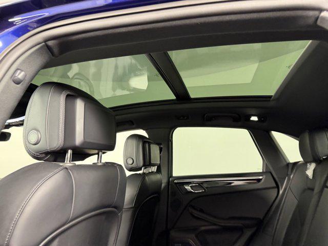 Photo of 2025 Gentian Blue Metallic Porsche Macan