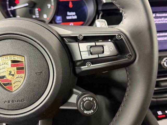 Photo of 2025 Gentian Blue Metallic Porsche Macan