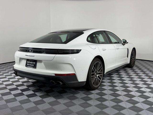 Photo of 2025 White Porsche Panamera