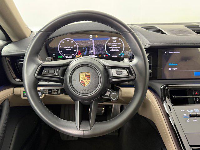 Photo of 2025 White Porsche Panamera
