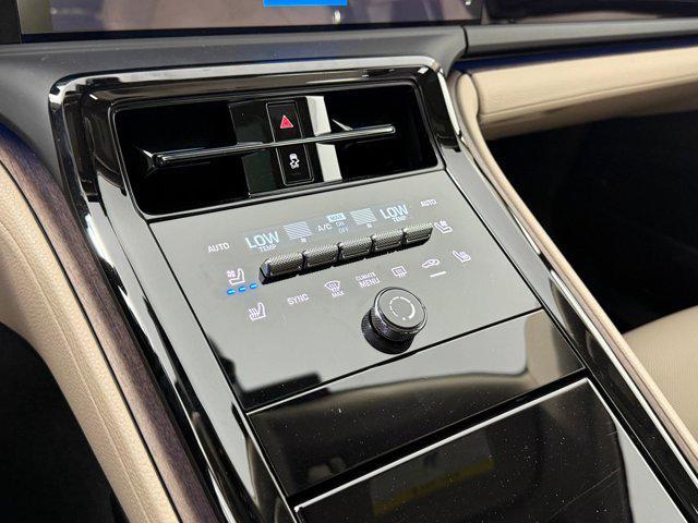 Photo of 2025 White Porsche Panamera