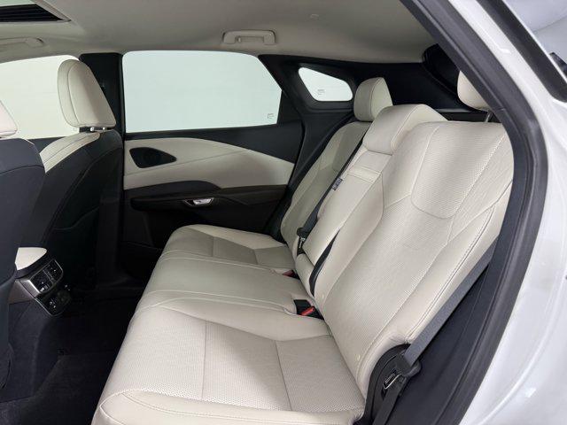 Photo of 2024 Eminent White Pearl Lexus RX 350