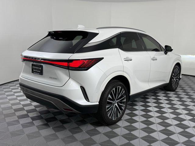 Photo of 2024 Eminent White Pearl Lexus RX 350