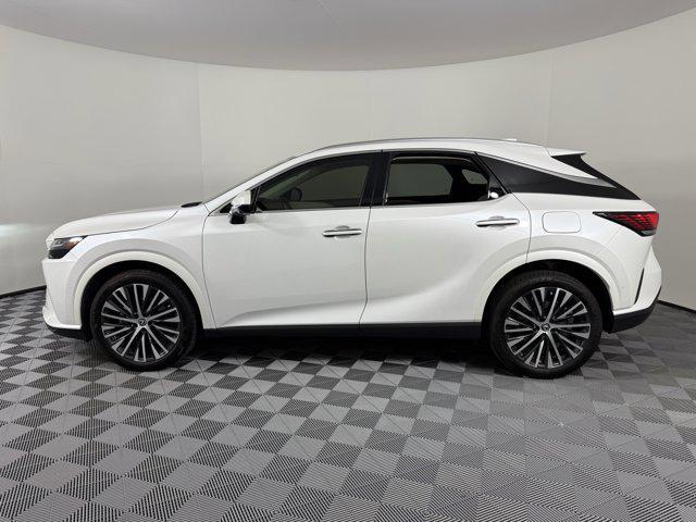 Photo of 2024 Eminent White Pearl Lexus RX 350