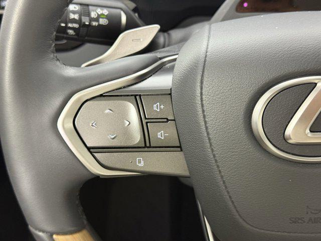 Photo of 2024 Eminent White Pearl Lexus RX 350
