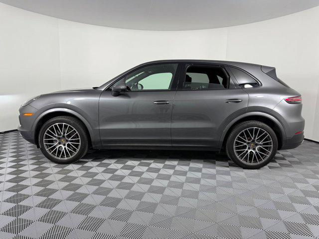 Photo of 2021 Quartzite Grey Metallic Porsche Cayenne