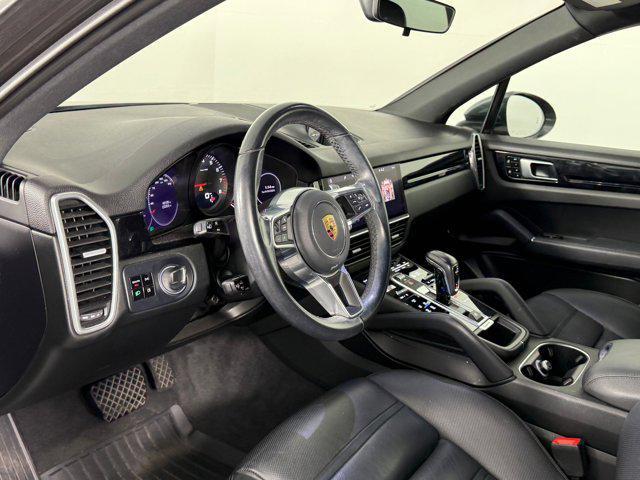 Photo of 2021 Quartzite Grey Metallic Porsche Cayenne