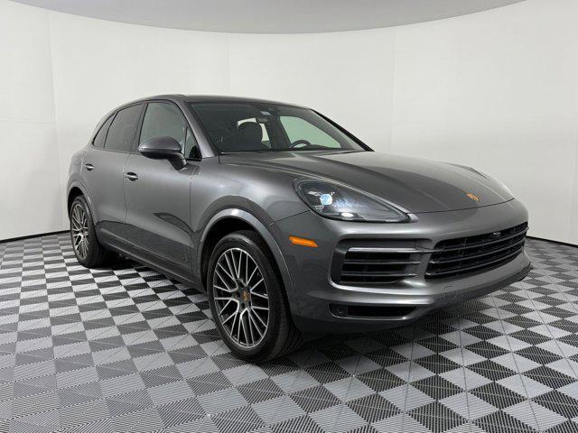 Photo of 2021 Quartzite Grey Metallic Porsche Cayenne