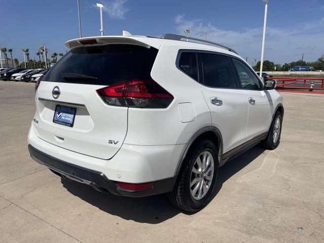 Photo of 2020 Glacier White Nissan Rogue