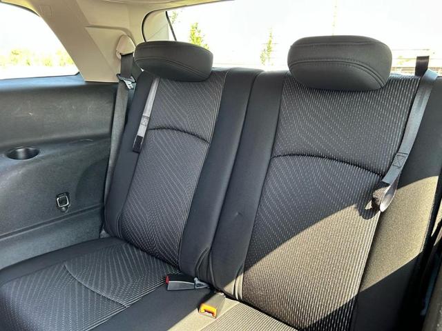 Photo of 2012 White Dodge Journey