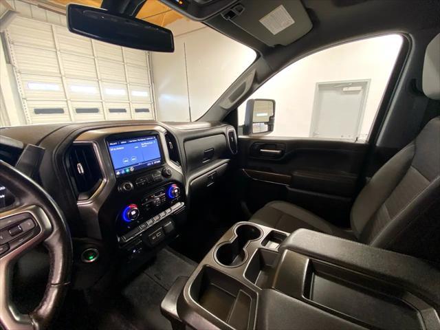 Photo of 2022 Summit White Chevrolet Silverado 2500
