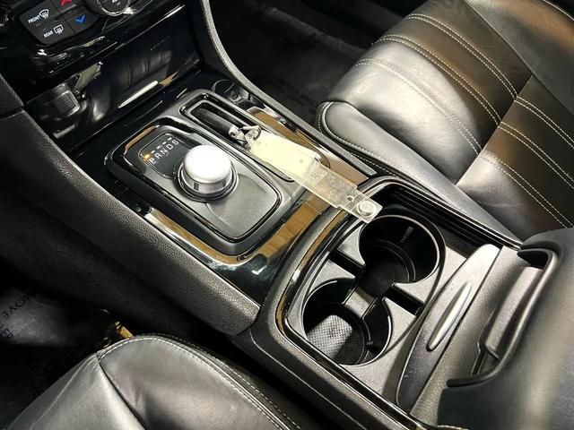 Photo of 2022 Gloss Black Chrysler 300