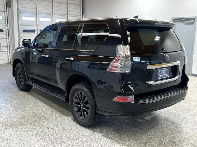 Photo of 2022 Black Lexus GX 460
