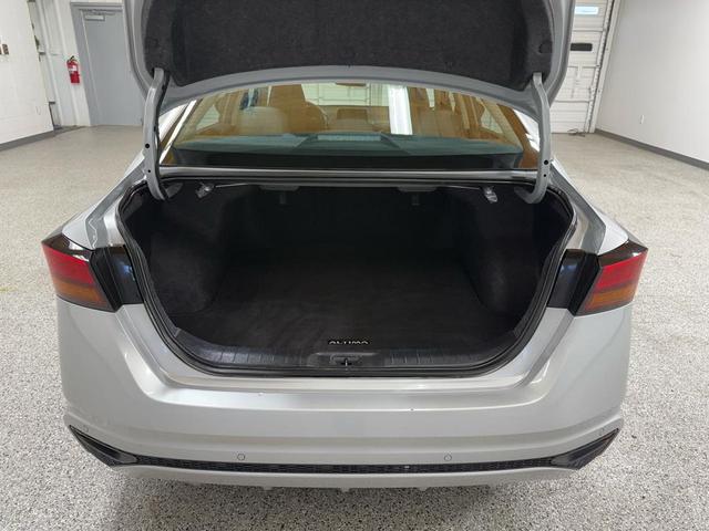 Photo of 2024 Brilliant Silver Metallic Nissan Altima