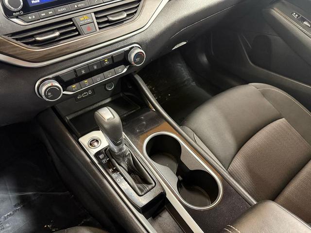 Photo of 2024 Brilliant Silver Metallic Nissan Altima