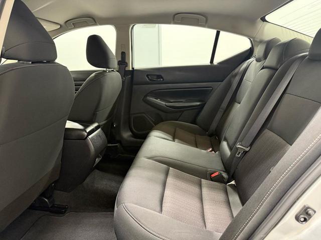 Photo of 2024 Brilliant Silver Metallic Nissan Altima