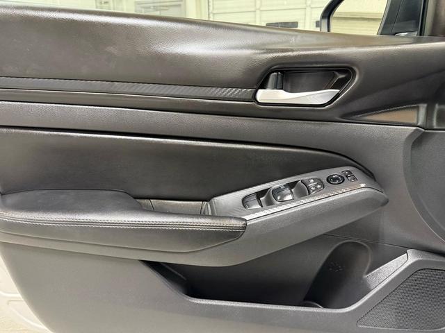 Photo of 2024 Brilliant Silver Metallic Nissan Altima