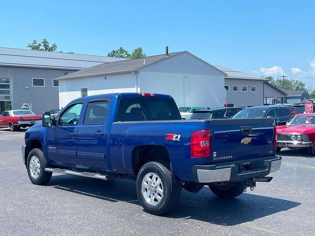Photo of 2014 Blue Topaz Metallic Chevrolet Silverado 3500