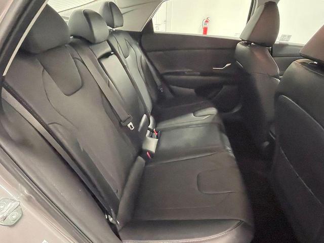 Photo of 2023 Metal Hyundai ELANTRA
