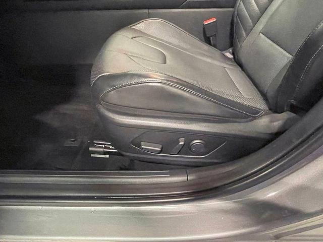 Photo of 2023 Metal Hyundai ELANTRA