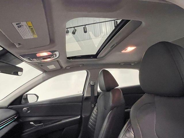 Photo of 2023 Metal Hyundai ELANTRA