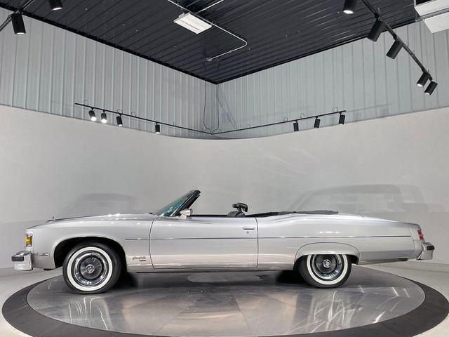 Photo of 1975 Gray Pontiac Grand Ville