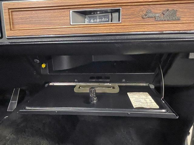 Photo of 1975 Gray Pontiac Grand Ville