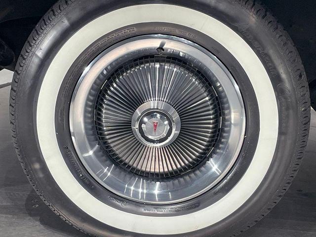 Photo of 1975 Gray Pontiac Grand Ville