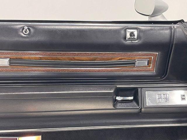 Photo of 1975 Gray Pontiac Grand Ville
