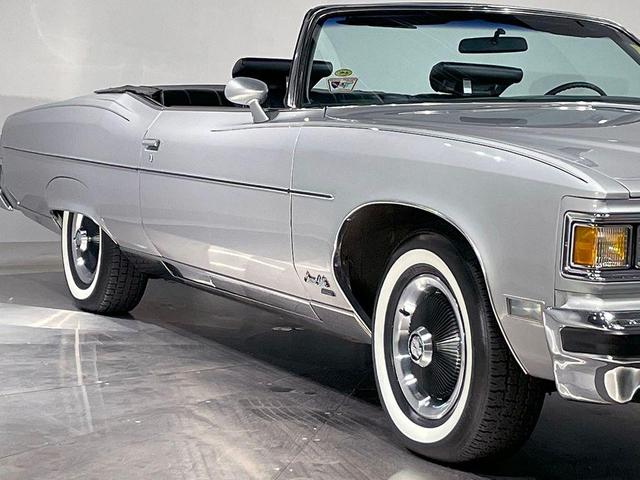 Photo of 1975 Gray Pontiac Grand Ville